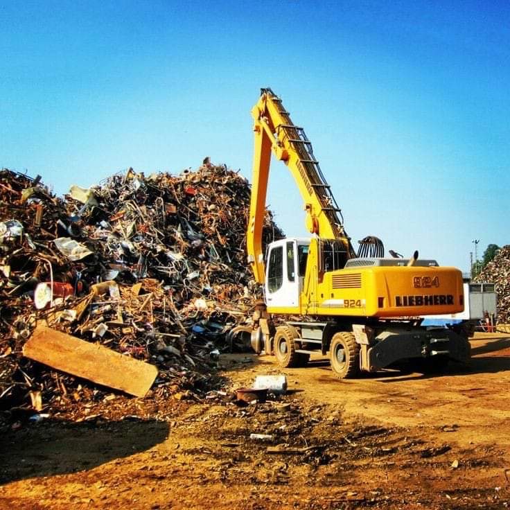 Quy Định Pháp Lý Về Thu Gom & Vận Chuyển Phế Liệu Công Nghiệp Mới Nhất